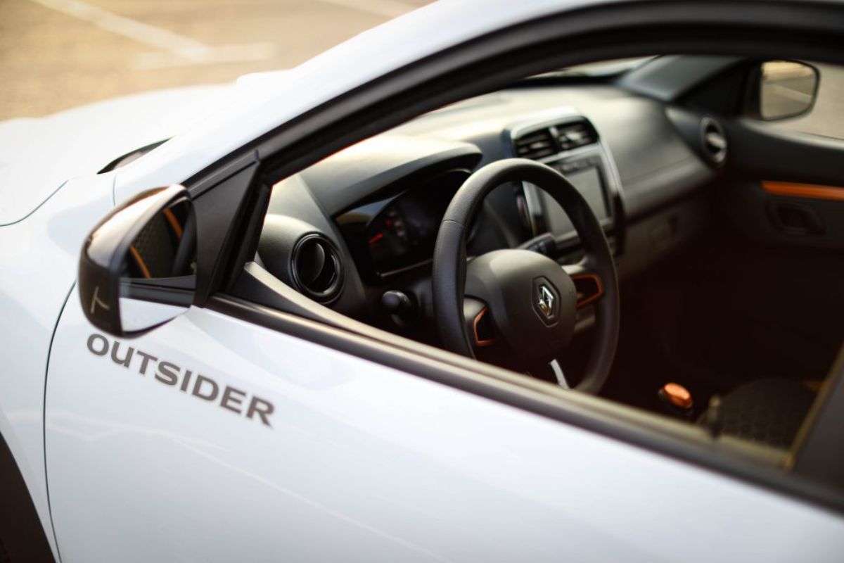 renault-kwid-usado-vale-cerca-de-r$-49-mil-na-tabela-fipe,-roda-nos-anuncios-por-mediana-de-r$-57.800-com-34-mil-km,-e-faz-ate-15,5-km/l-mantendo-a-proposta-de-menor-custo-da-categoria