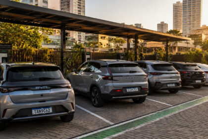 brasil-dispara-na-corrida-eletrica-e-surpreende-o-mundo-com-recorde-historico-de-vendas-de-carros-eletricos,-crescimento-de-272%-e-avanco-acelerado-da-nova-mobilidade-sustentavel