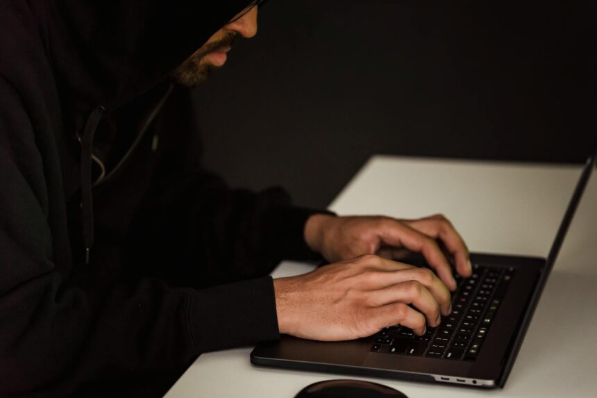hacker-explora-falha-em-projeto-defi,-rouba-us$-25,3-milhoes-e-faz-stablecoin-perder-paridade-com-o-dolar