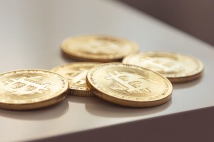 bitcoin-rompe-os-us$-65.000-e-atinge-seu-maior-preco-das-ultimas-tres-semanas