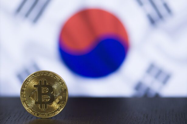 youtuber-que-recomendava-investimentos-em-acoes-e-criptomoedas-e-esfaqueado-por-seguidor-na-coreia-do-sul