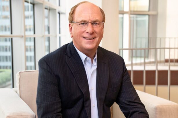 ceo-da-blackrock-aponta-que-alavancagem-no-bitcoin-esta-menor-e-se-diz-otimista-com-os-mercados-nos-proximos-12-meses