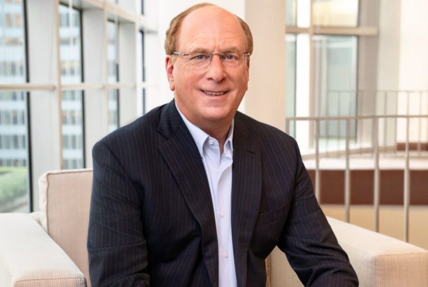 ceo-da-blackrock-aponta-que-alavancagem-no-bitcoin-esta-menor-e-se-diz-otimista-com-os-mercados-nos-proximos-12-meses