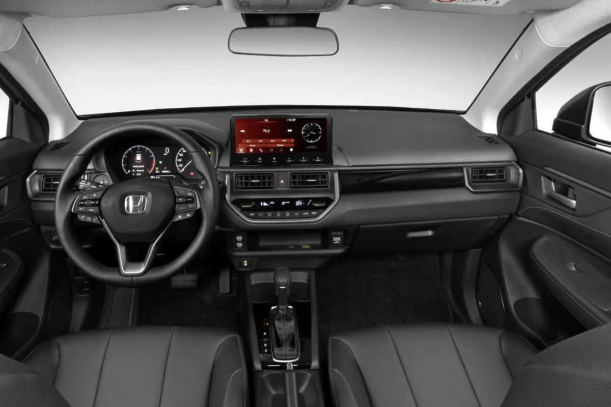 suv-compacto-da-honda-engole-1.466-litros-de-bagagem,-tem-motor-flex-de-126-cv,-cambio-automatico-cvt-e-ainda-sai-de-fabrica-com-6-anos-de-garantia-sem-limite-de-quilometragem
