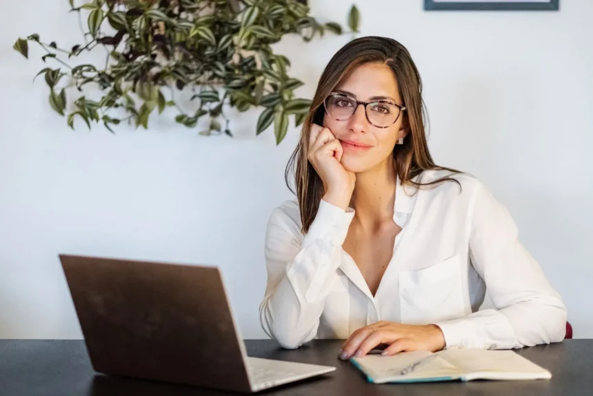 nascida-digital,-oya-care-expande-para-jornada-mais-completa-de-saude-feminina-–-startups