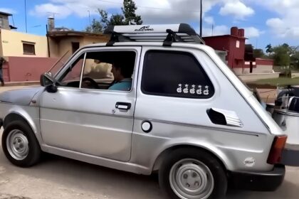 mecanico-cubano-transforma-fiat-polski-de-1980-em-carro-movido-a-carvao,-instala-tanque-artesanal-de-60-litros,-percorre-85-quilometros-e-chega-a-70-km/h-durante-crise-de-gasolina
