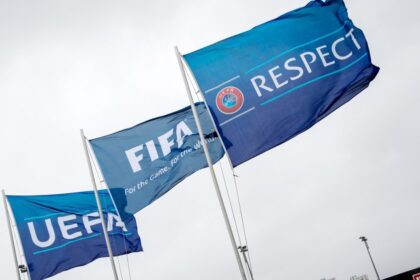 uefa-decide-boicotar-futuras-copas-do-mundo-em-protesto-a-projeto-da-fifa-|-cnn-brasil