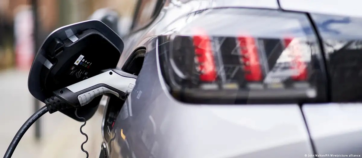 as-baterias-dos-carros-eletricos-sao-mesmo-poluentes?-|-g1