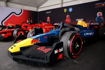 verstappen-critica-desfile-da-formula-1-com-carros-de-lego-|-g1