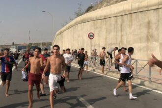 espanha-vai-enviar-militares-para-ceuta-em-meio-a-chegada-de-imigrantes-marroquinos-pelo-mar-|-g1