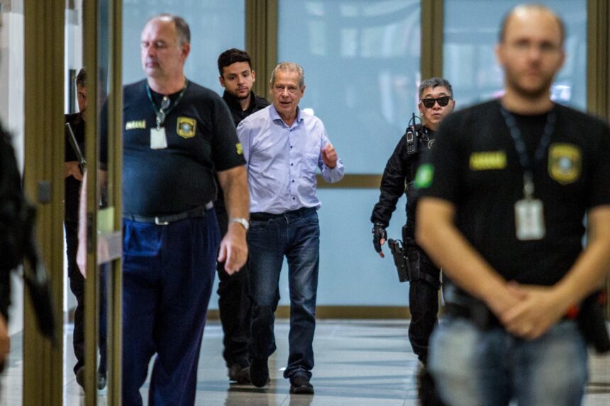 dirceu-pede-ao-supremo-perdao-por-pena-no-julgamento-do-mensalao
