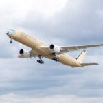 aviao-que-fara-rota-mais-longa-do-mundo-faz-primeiro-voo-de-teste-|-g1