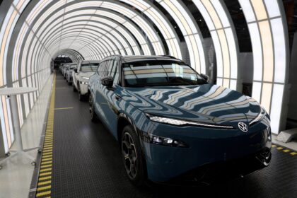 carros-da-china-levam-montadoras-alemas-a-demitirem-120-mil-pessoas-|-g1
