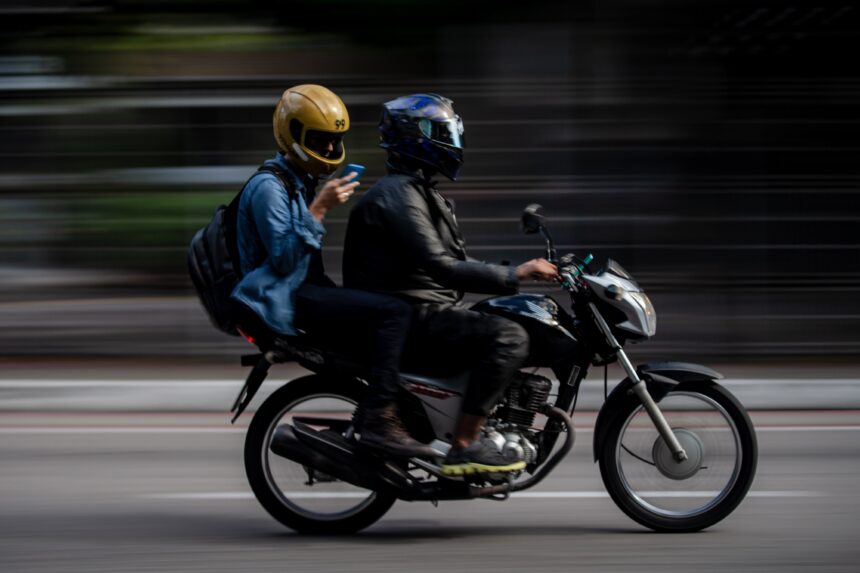 lula-lanca-linha-de-credito-para-compra-de-moto-e-bicicleta-eletrica-por-entregadores-de-app;-veja-regras-|-g1