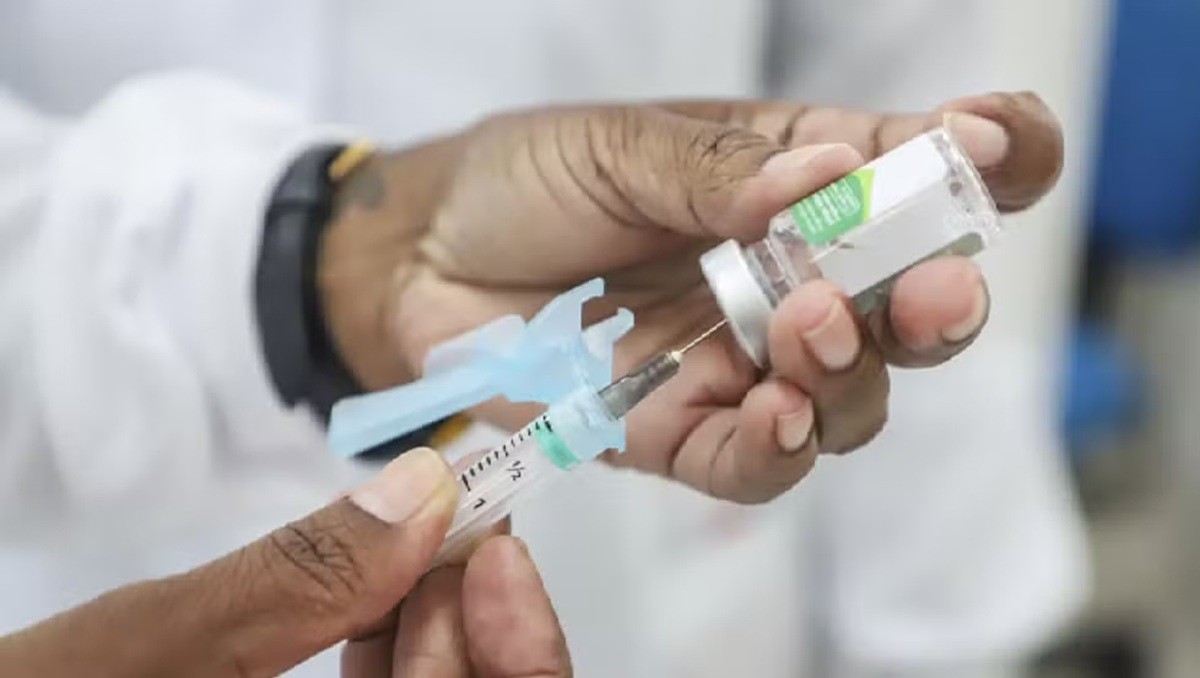 campanha-de-imunizacao-deve-aplicar-250-doses-de-vacinas-em-moradores-|-g1