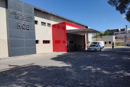 homem-e-resgatado-por-policiais-apos-ser-agredido-por-criminosos-no-vergel-do-lago,-em-maceio