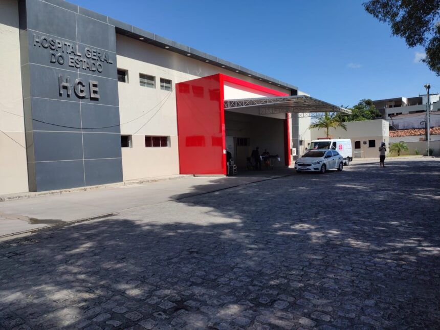 homem-e-resgatado-por-policiais-apos-ser-agredido-por-criminosos-no-vergel-do-lago,-em-maceio