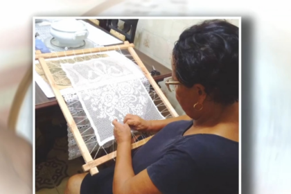 aos-78-anos,-artesa-mantem-viva-tradicao-da-renda-labirinto-em-al-|-g1