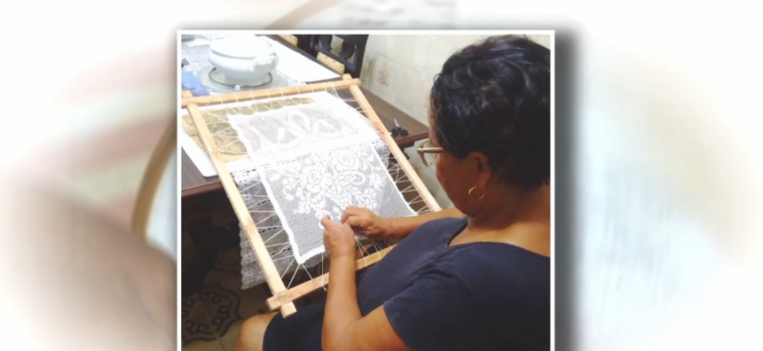 aos-78-anos,-artesa-mantem-viva-tradicao-da-renda-labirinto-em-al-|-g1