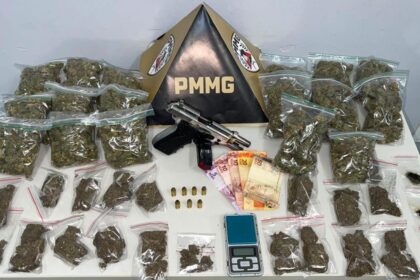 homem-foge-por-telhados-apos-denuncia-de-trafico-e-e-preso-com-arma-e-drogas-em-governador-valadares-|-g1