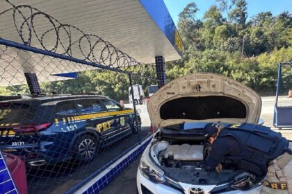 idoso-e-detido-com-carro-clonado-na-br-040,-em-juiz-de-fora