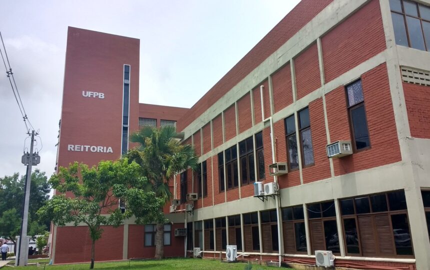 ufpb-seleciona-professores-substitutos-para-nove-departamentos