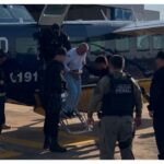 video:-tuta,-chefe-do-pcc-preso-na-bolivia,-e-transferido-de-brasilia-para-sp-sob-forte-esquema-de-seguranca-|-g1