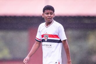 ‘nao-e-facil-perder-um-filho’,-diz-pai-de-ex-jogador-morto-em-maceio-|-g1