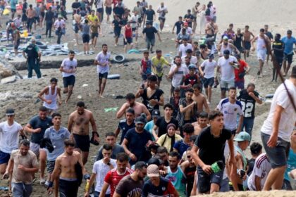 marrocos-responsabiliza-espanha-pelo-fluxo-de-imigrantes-em-ceuta-|-cnn-brasil