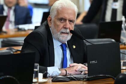 jaques-wagner-evita-exposicao-em-defesa-no-caso-master-|-cnn-brasil