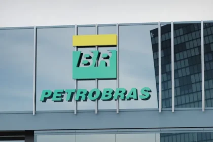 petrobras-entrega-lucro-historico,-mas-freia-expectativas-por-dividendos-extraordinarios-–-neofeed