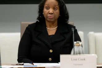trump-volta-a-tentar-demitir-lisa-cook,-diretora-do-federal-reserve-–-icl-noticias