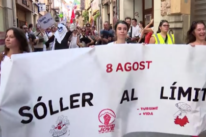 centenas-protestam-contra-o-turismo-em-massa-em-mallorca,-na-espanha-|-cnn-brasil