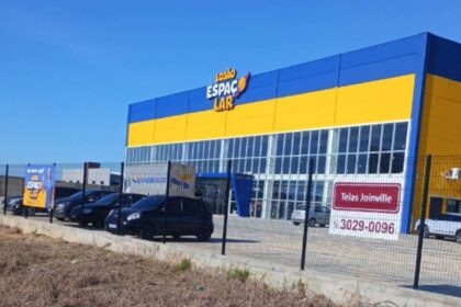 gigante-de-produtos-para-o-lar-abre-nova-loja-com-mais-de-2,4-mil-m²-e-50-mil-itens-em-sc