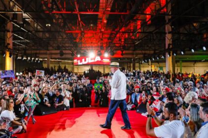 pt-mobiliza-aliados,-bases-e-redes-para-dar-peso-ao-lancamento-de-lula