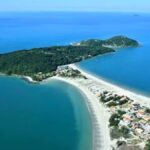 ilha-privativa-de-r$-30-milhoes-segue-disponivel-no-mercado-de-luxo-apos-uma-decada-na-grande-florianopolis