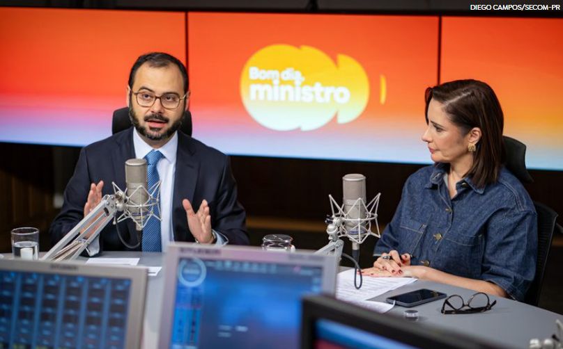 ministro-paulo-pereira-diz-que-contrata+brasil-pode-gerar-uma-revolucao-na-distribuicao-de-renda-–-drops-de-jogos