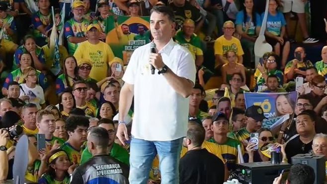 na-paraiba,-flavio-cita-bolsa-familia-e-coloca-nordeste-como-“solucao”-|-cnn-brasil